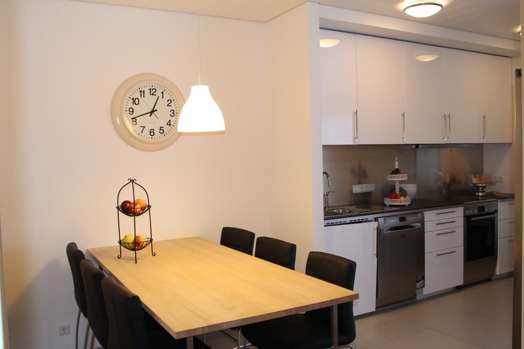 Halllandsnes Apartments Akureyri Ruang foto