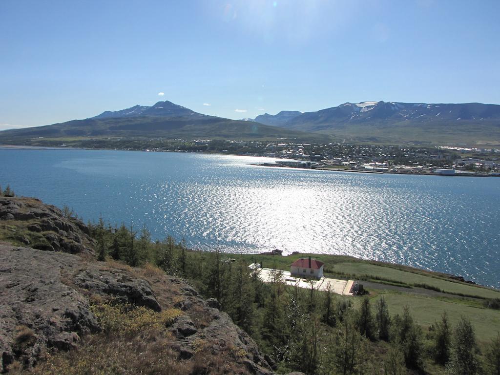 Halllandsnes Apartments Akureyri Bagian luar foto